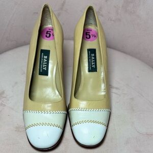 Bally Women's Beige and White Heels